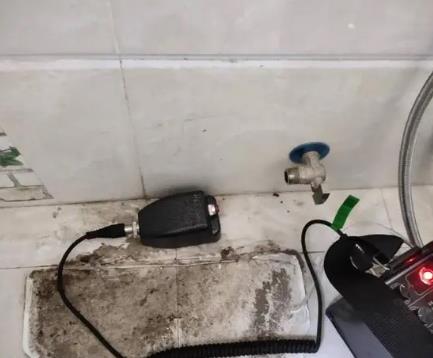 岚皋屋顶漏水维修公司分享下卫生间漏水的危害及解决方法
